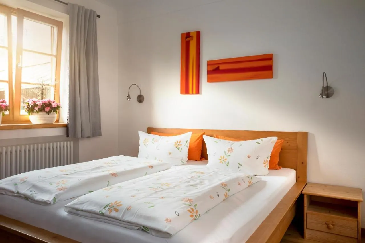 Guest house Pension Bernhardhof Otterfing